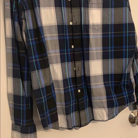 American eagle blue button down - Picture 3 of 4